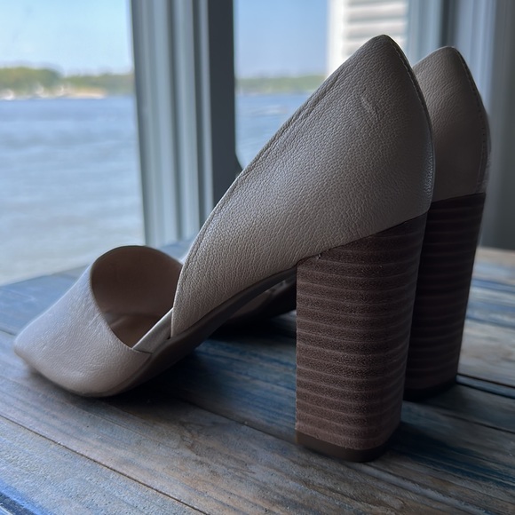 Franco Sarto pumps size 6 - Picture 3 of 7